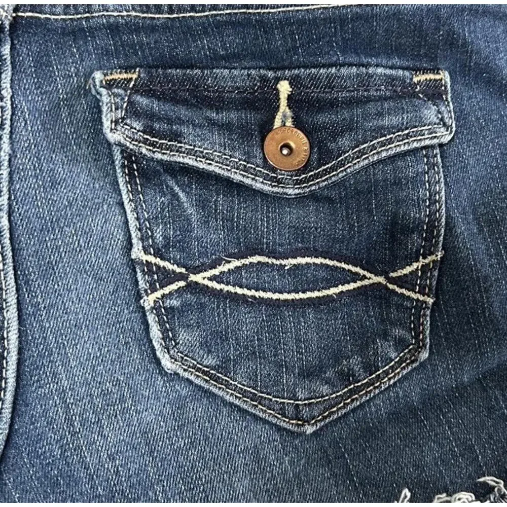 Y2K Abercrombie & Fitch Women’s Blue Denim Distressed Low Rise Shorts Size 6